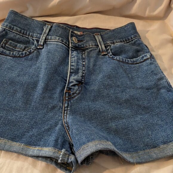 Levi s 512. shorts Size 6 - Picture 1 of 3